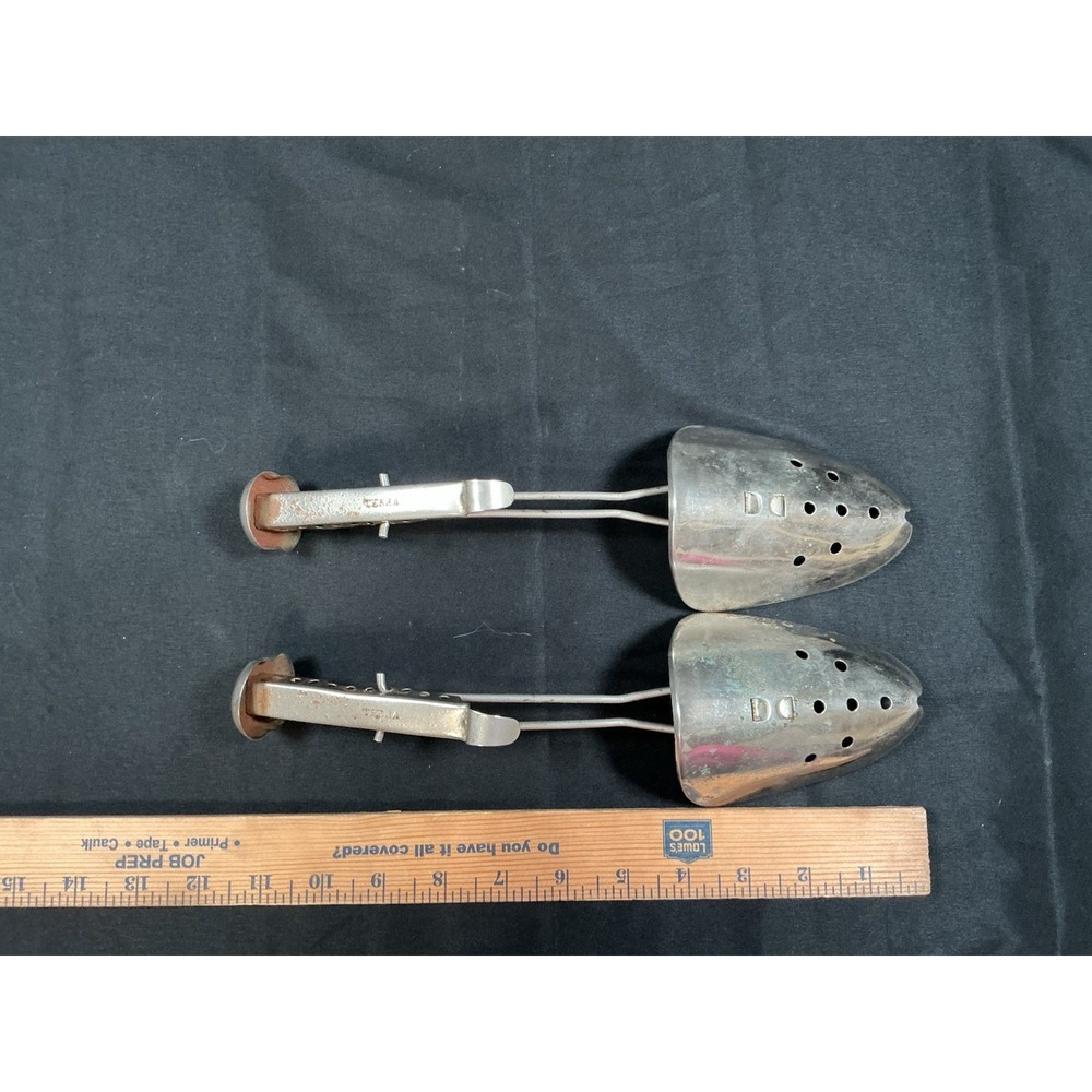 Vintage Terra Metal Adjustable Shoe Stretchers Or Shoe Trees - Picture 7 of 9